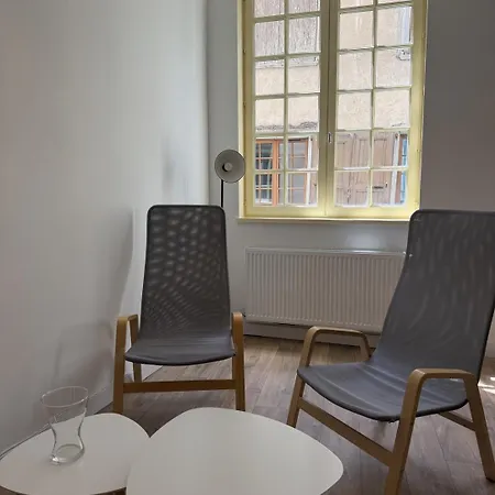 Raphaël&co – 2 2 Bedrooms Appartement