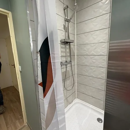 Raphael & Co - 2 2 Bedrooms * Le Puy-en-Velay